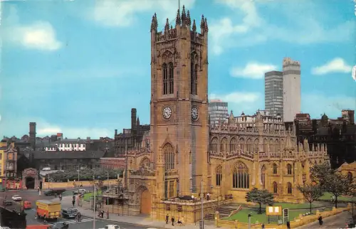 uk8462 the cathedral manchester uk