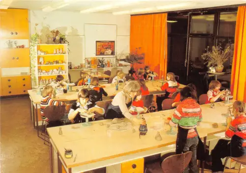 Lot232 Berlin Deutschland Pionier Schloss Ernst Thalmann Keramik Kreis