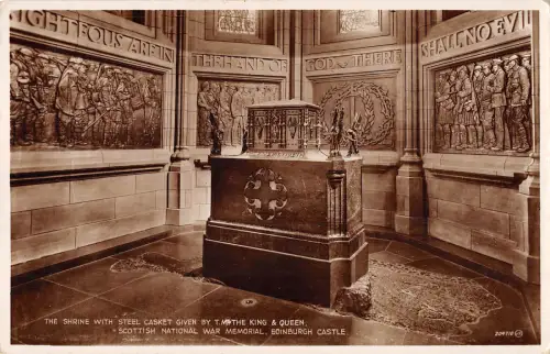 uk20315 Schrein mit Stahlschatulle Scottish National War Memorial Echtfoto UK
