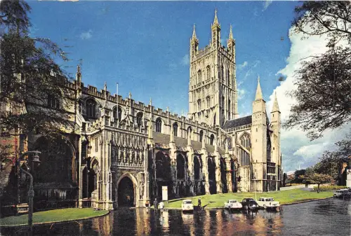 uk46888 gloucester cathedral uk