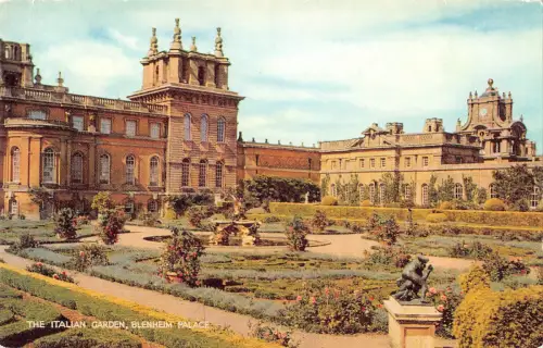 uk5011 italian gardens blenheim palace uk