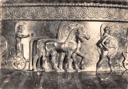 BR49374 tombe principale musee de chatillon sur seine Frankreich