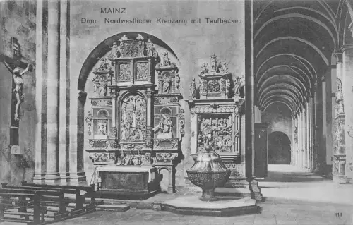 BR42161 Mainz Dom Nordwestlicher Kreuzarm mit Taufbecken Germany