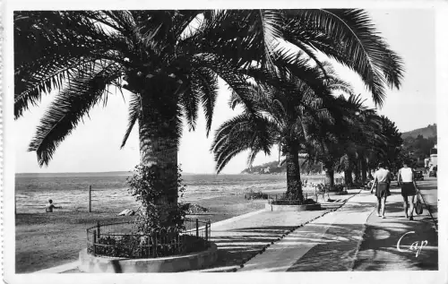 BT14580 Golf Juan Boulevard de la plage France