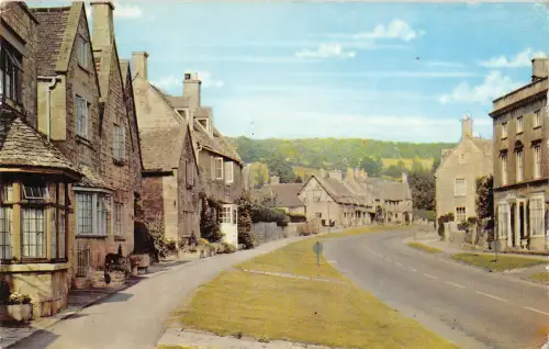 B104418 broadway uk 14x9cm