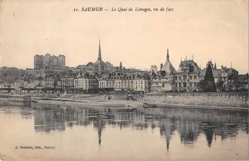 BF9939 saumur le quai de limoges vu du face france Frankreich