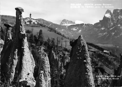 B70067 Ritten presso Bozen Guglie di terra verso le dolomiti italien