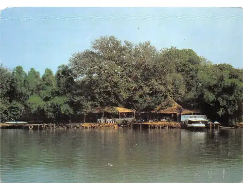 BG14063 Die Gambia Innere Musik Flussausflug