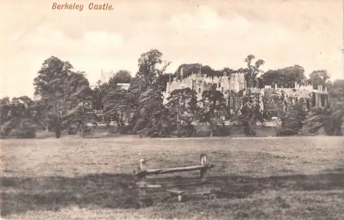 uk24688 berkeley castle echtfoto uk