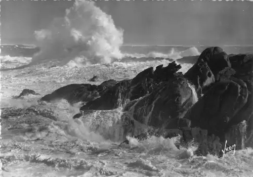 BR49474 Tempete sur la cote Saint Guenole Frankreich