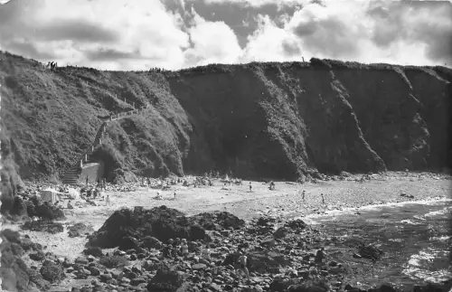 BR9300 Treveneuc la plage de port Goret et son Escalier france