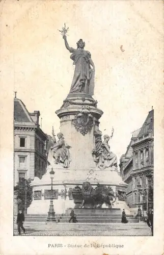 BR72130 la statue de la republique versailles france