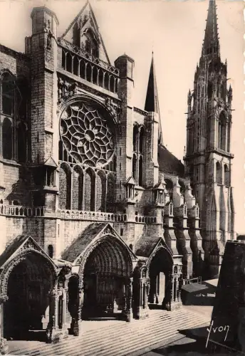BR18673 Chartres la cathedrale france