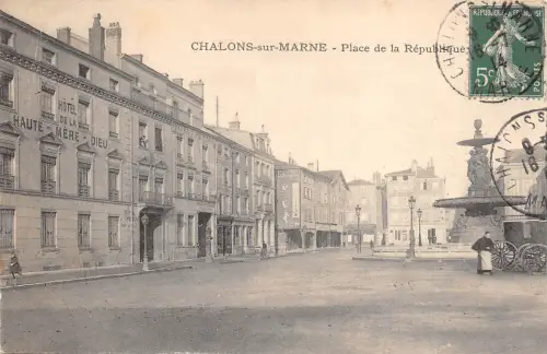 BF3381 chateauroux eglise st andre la facade france