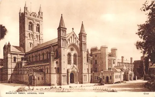 uk19629 Gesamtansicht Buckfast Abbey Echtfoto UK