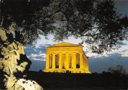 BT1021 agrigento tempio della concordia notturno italy