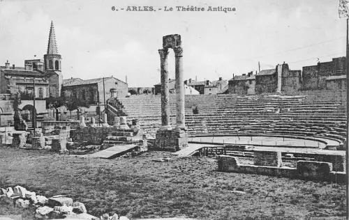 BF4729 arles le thetre antique france