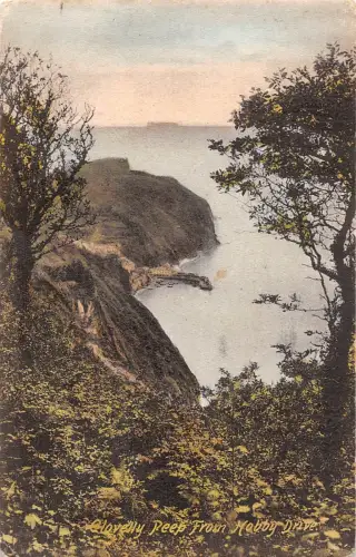 uk25924 peep from hobby drive clovelly uk