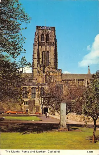 uk7451 monks pump and durham cathedral uk