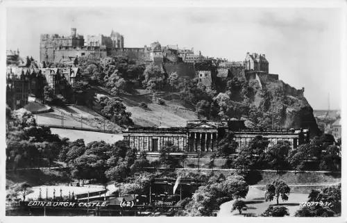 uk31738 edinburgh castle real photo uk