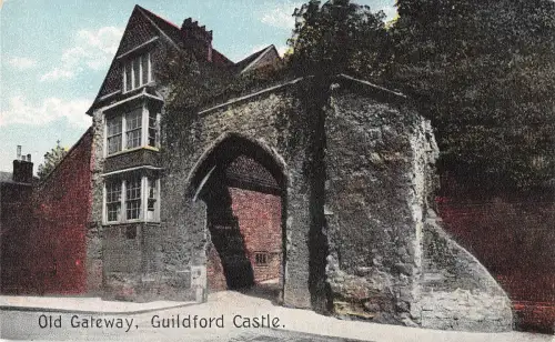 uk21713 old gateway guildford castle uk