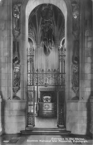 uk24881 Eingang zum Schrein Scottish National War Memorial Edinburgh UK