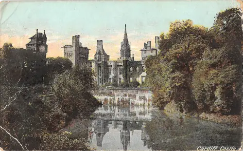 uk20942 cardiff castle wales uk