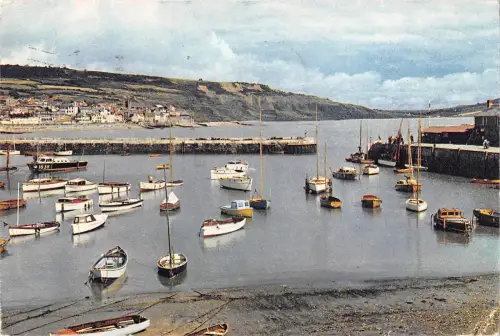 uk6045 lyme regis harbour uk
