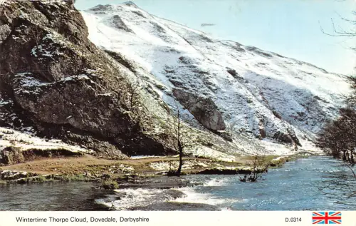 uk9907 wintertime thorpe cloud dovedale derbyshire uk