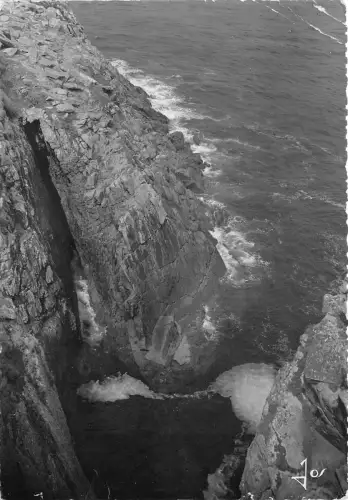 BR18006 pointe du raz l enfer de pligoff france