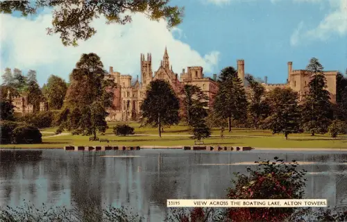 uk5093 bootfahren lake alton towers uk