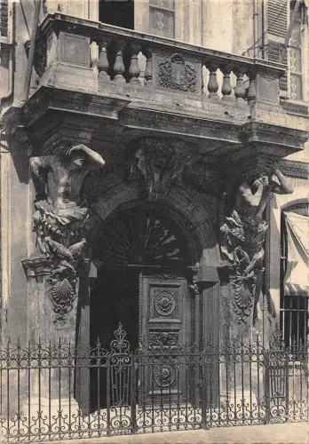 BR48220 Toulon l hotel de ville les cariatides de puget Frankreich