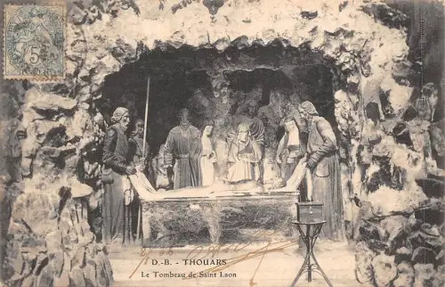 BF4152 thouars le tombeau de saint laon france