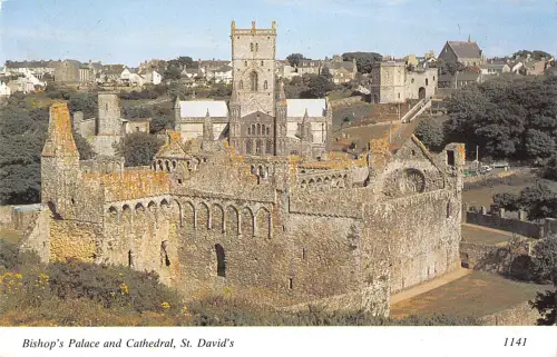 uk11204 Bischöfe Palast und Kathedrale St Davids Wales UK