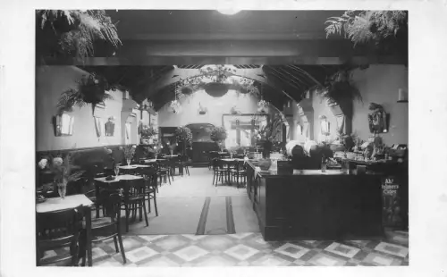 Lot174 Echtfoto Restaurant Apfelwein UK