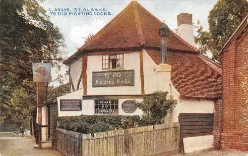 uk23517 ye old fighting cocks st albans uk