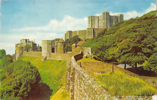 uk6948 castle rampars dover uk