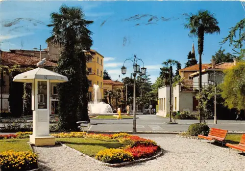 BG11378 lago di garda arco giardini pubblici italy