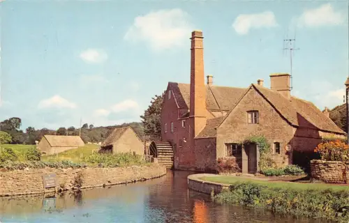 BR67935 the mill lower slaughter gloucestershire uk