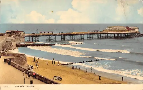 uk18272 the pier cromer uk