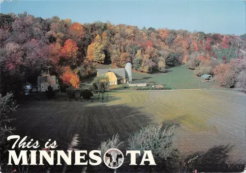 US4443 Autumn Days in Minnesota Farm Country