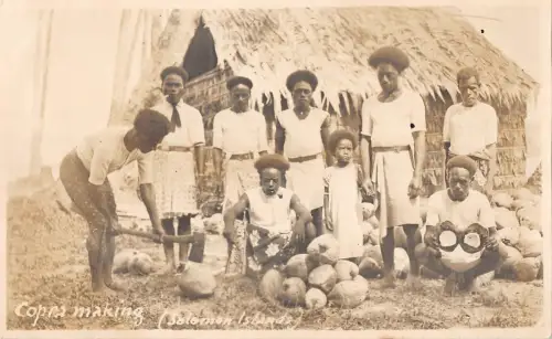 BR73663 Kopra basteln Echtfoto Salomonen Typen Folklore Kostüme
