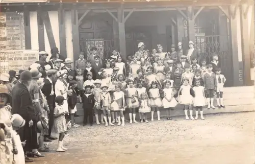 us13 elisabethville Frankreich Echtfoto Schulfeier Élisabethville Yveline