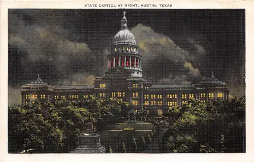 lot395 USA state capitol at night austin texas