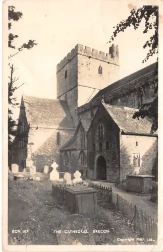 lot405 brecon echtfoto Kathedrale Powys wales