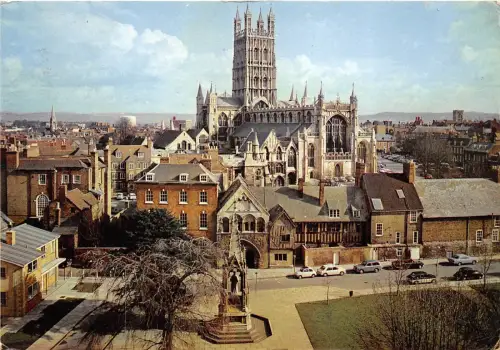 B86699 Gloucester Cathedral UK