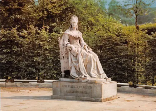 BG10493 hannover herrenhausen kurfurstin sophie skulptur kunst germany