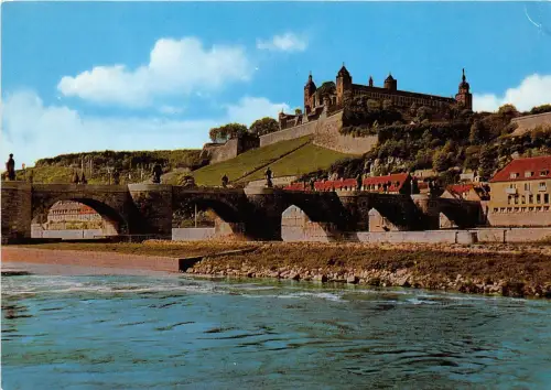 B34051 Würzburg Blik auf Festung Marienberg germany