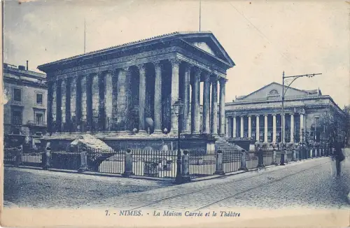 BF5417 la maison carree et le theatre nimes france Frankreich