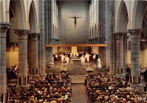 BG4884 abbaye de maredsous celebrations de l eucharistie belgium